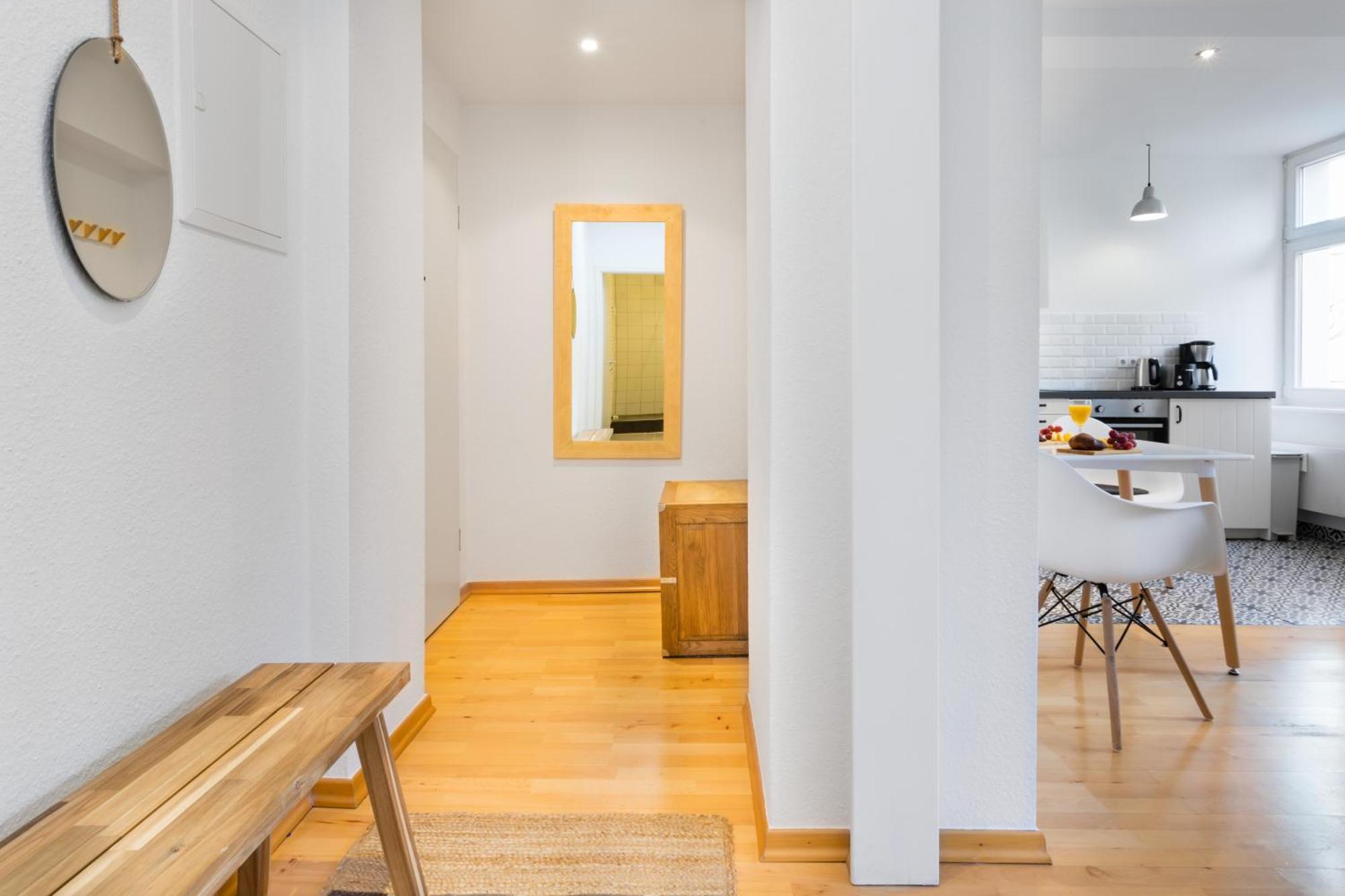 Appartement Thezion, Lovely 1 Bedroom Up To 3 *