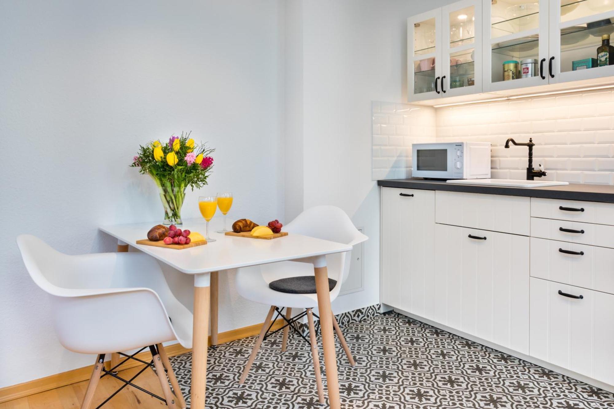 Appartement Thezion, Lovely 1 Bedroom Up To 3 Berlijn